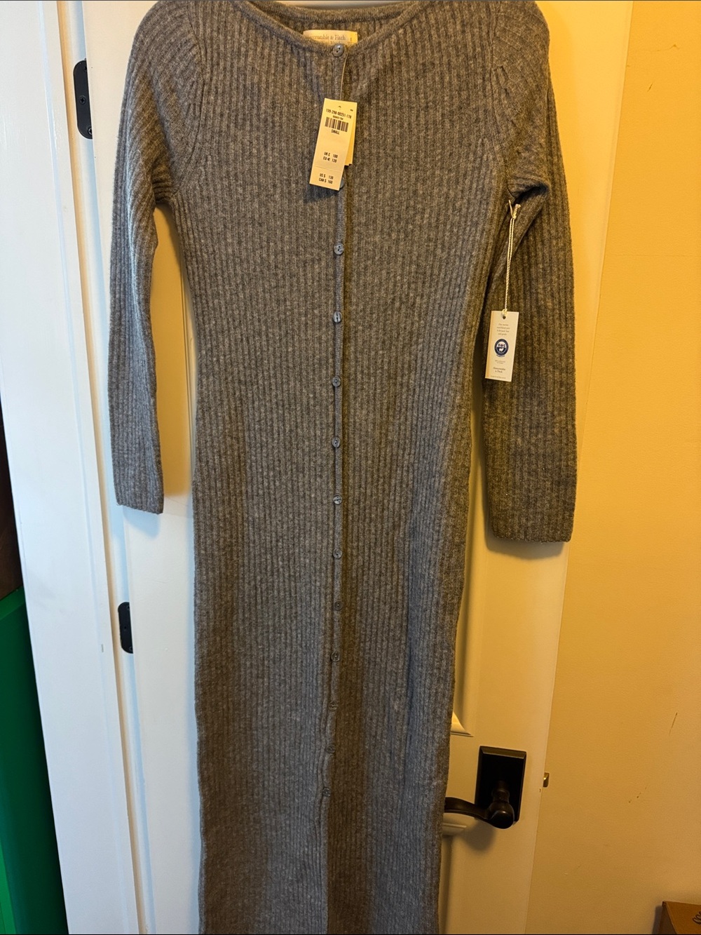 Abercrombie & Fitch Gray Ribbed Button-Front Sweater Dress
